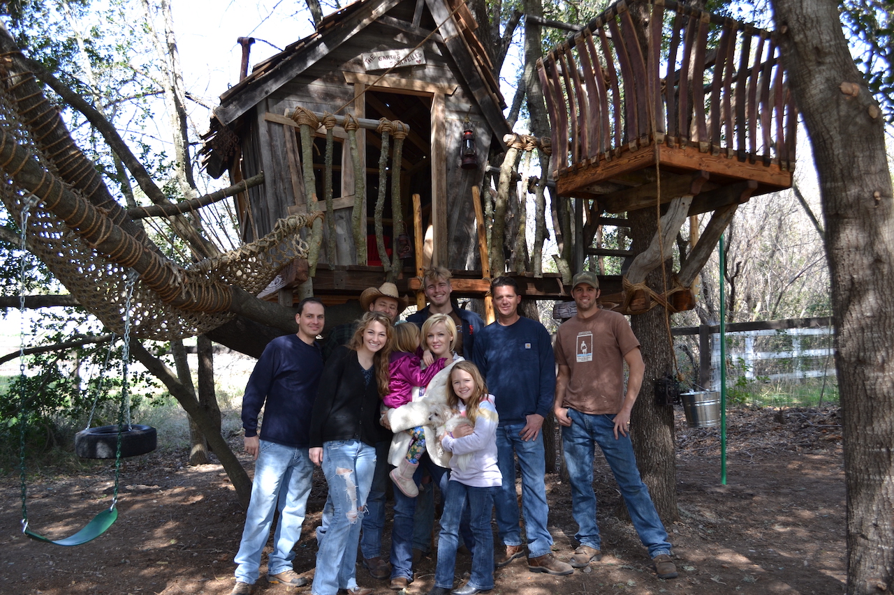 Rustic Treehouse